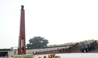 Shri G. Kishan Reddy attended the Retreat Ceremony at the National War Memorial