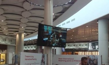 Travel on impulse, stay connected on purpose